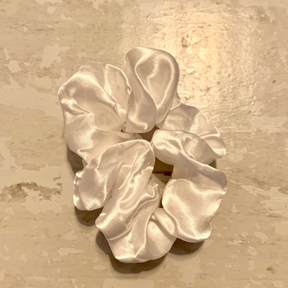 4 pc. scrunchie bundle - Picture 5 of 5